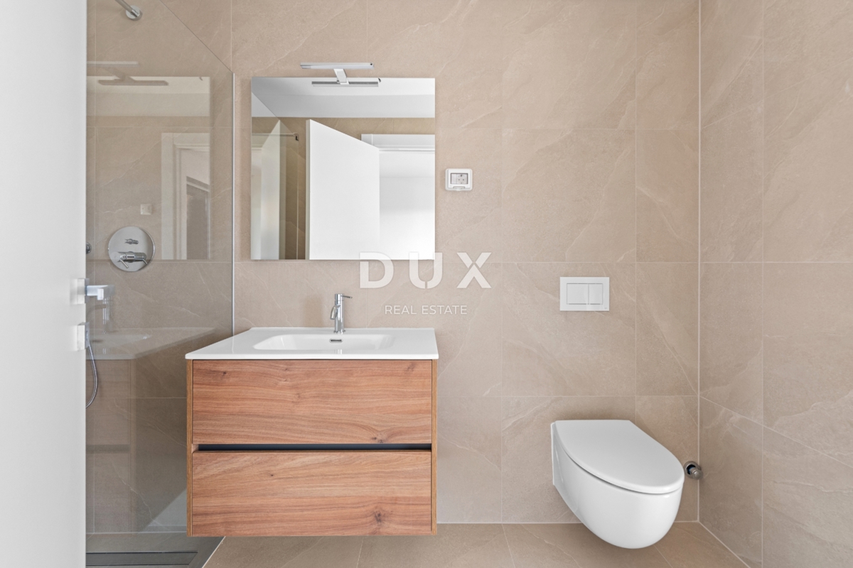 ISTRIA, NOVIGRAD - Lussuoso appartamento con giardino in un nuovo edificio