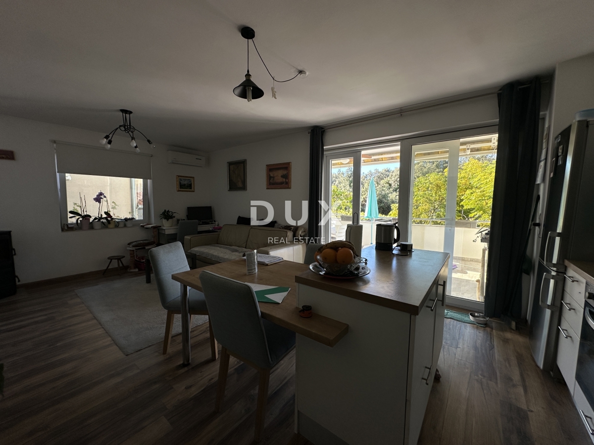 ZADAR, DIKLO - Grazioso appartamento con giardino e vista mare!