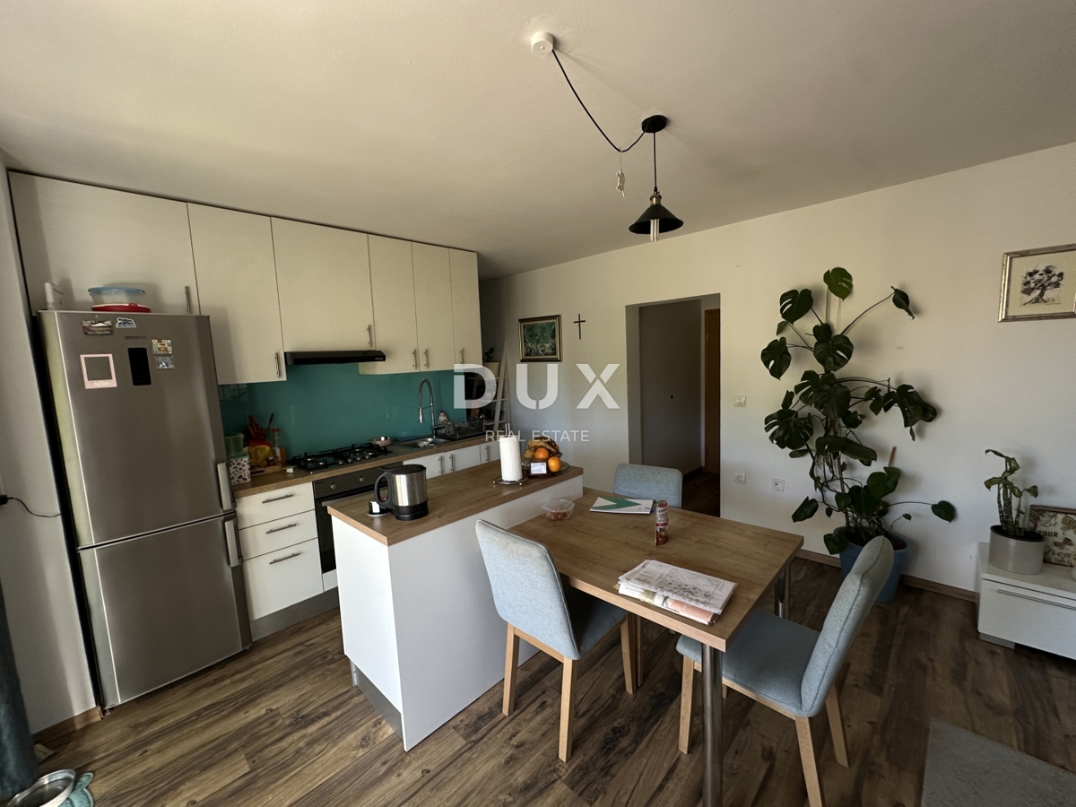 ZADAR, DIKLO - Grazioso appartamento con giardino e vista mare!