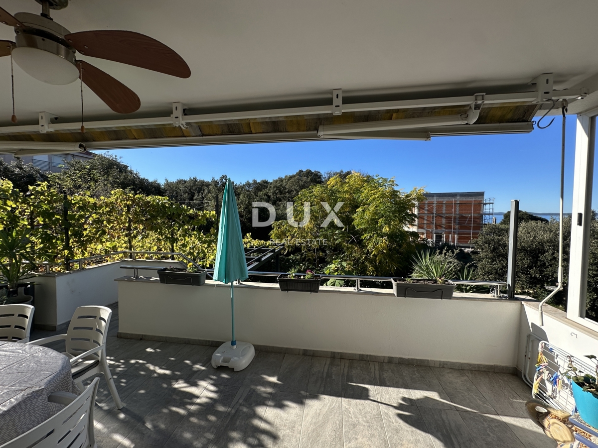 ZADAR, DIKLO - Grazioso appartamento con giardino e vista mare!