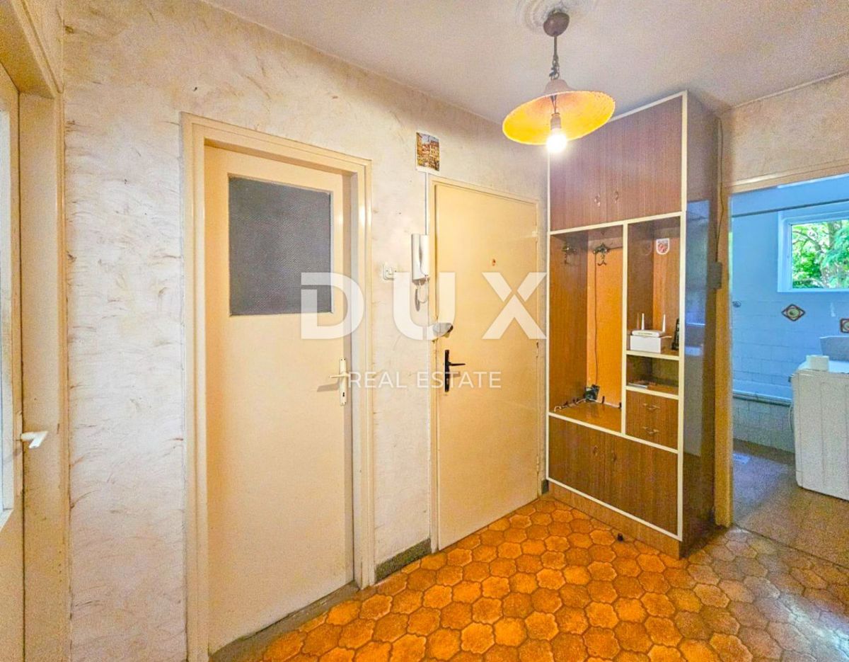 ISTRIA, POLA - Appartamento con due camere da letto, piano rialzato, posizione tranquilla e ricercata