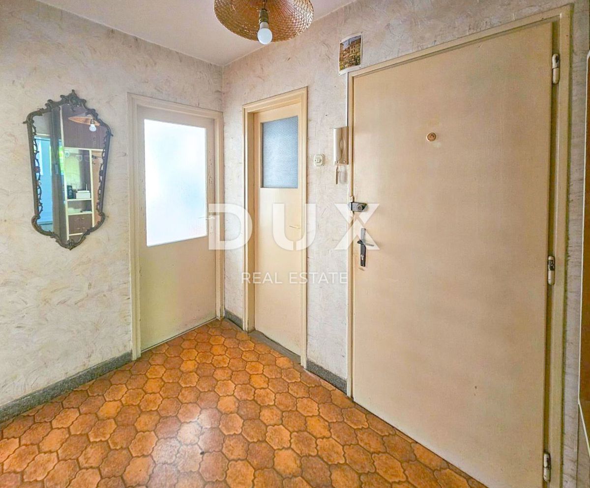 ISTRIA, POLA - Appartamento con due camere da letto, piano rialzato, posizione tranquilla e ricercata