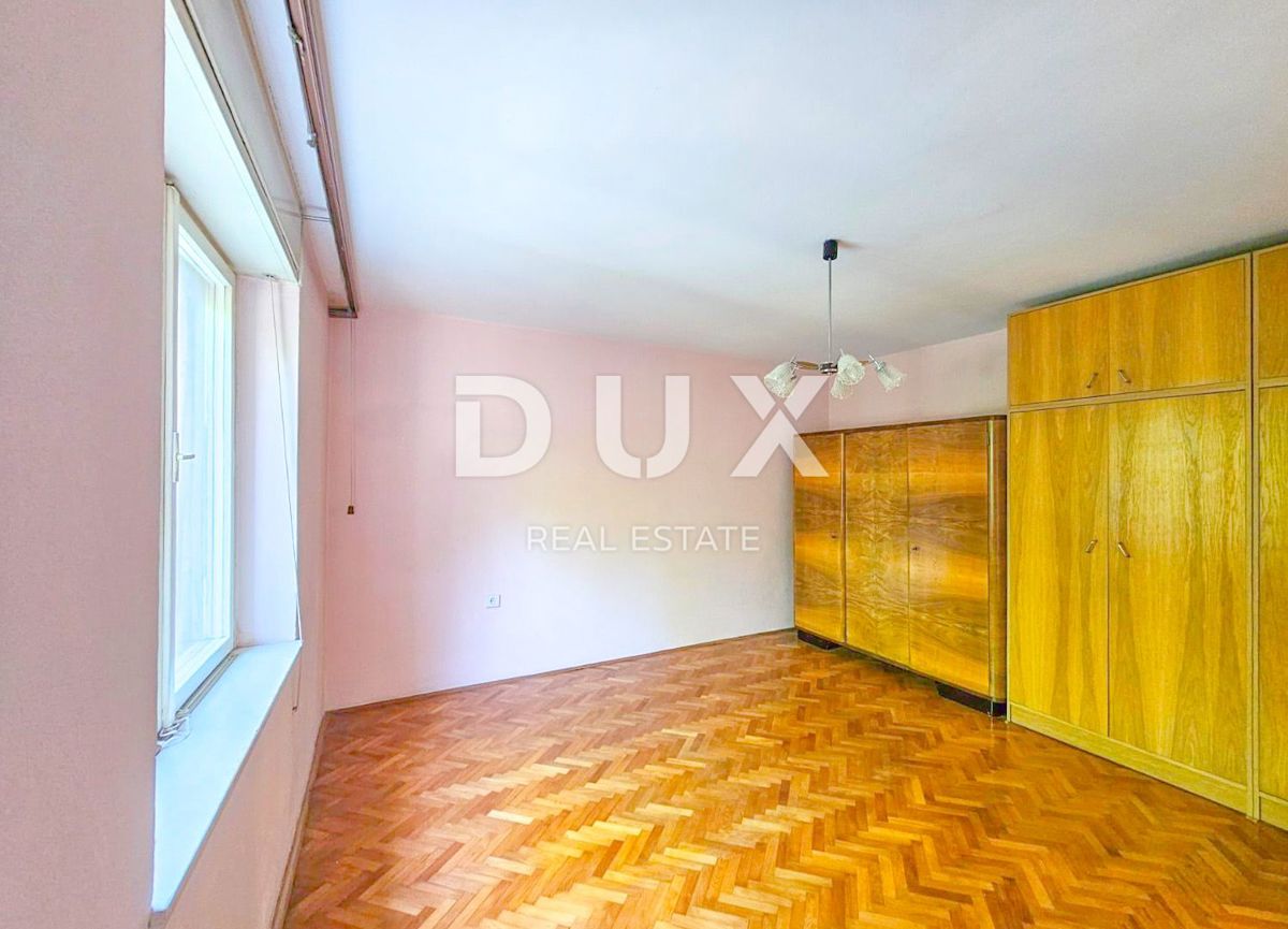 ISTRIA, POLA - Appartamento con due camere da letto, piano rialzato, posizione tranquilla e ricercata