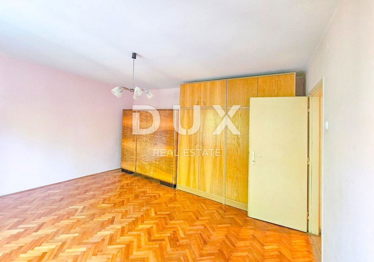 ISTRIA, POLA - Appartamento con due camere da letto, piano rialzato, posizione tranquilla e ricercata