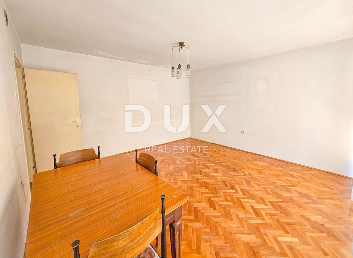 ISTRIA, POLA - Appartamento con due camere da letto, piano rialzato, posizione tranquilla e ricercata