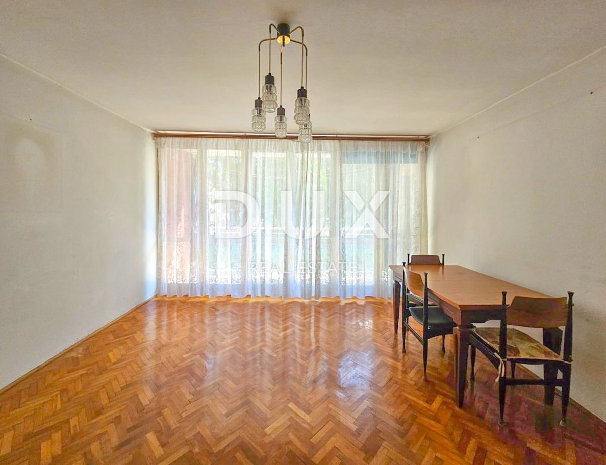 ISTRIA, POLA - Appartamento con due camere da letto, piano rialzato, posizione tranquilla e ricercata