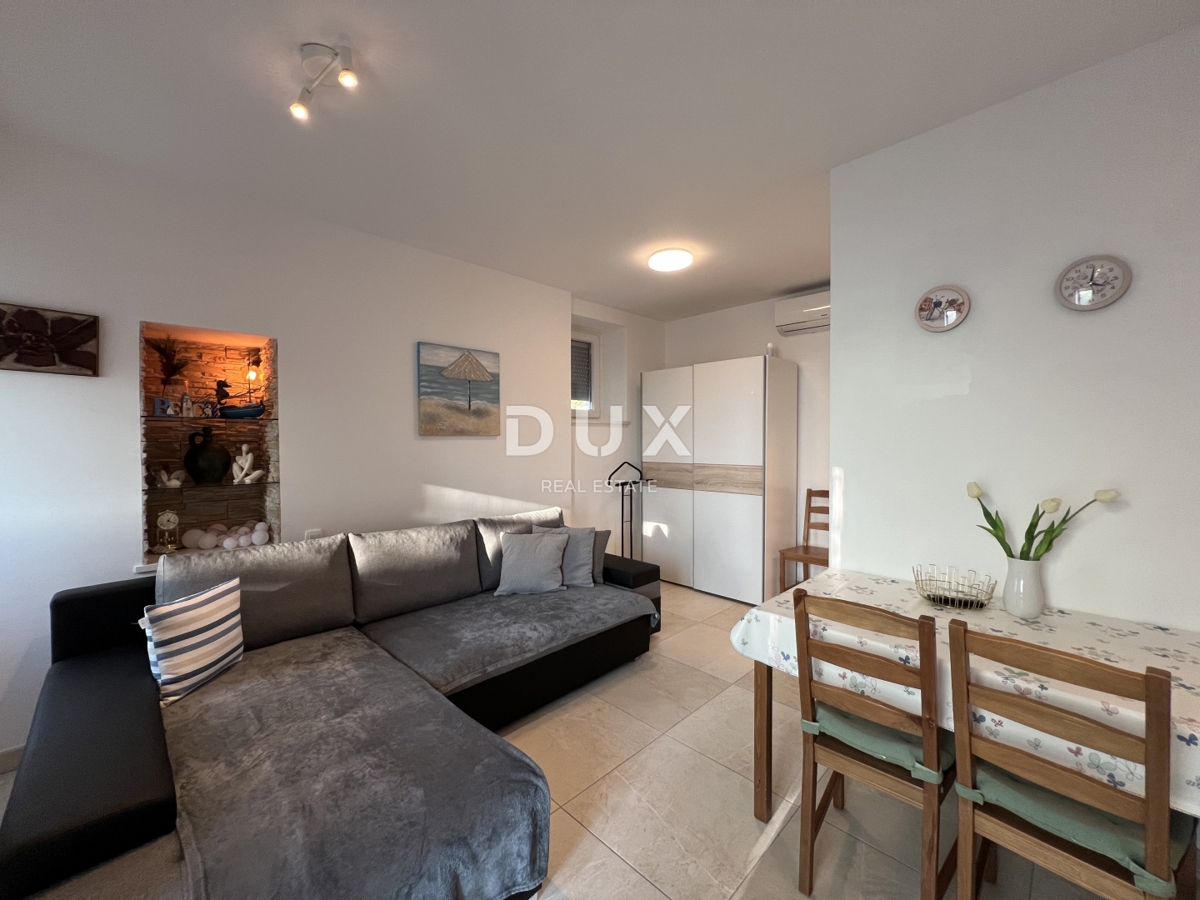 KOSTRENA – casa recentemente ristrutturata con giardino e vista panoramica sul mare