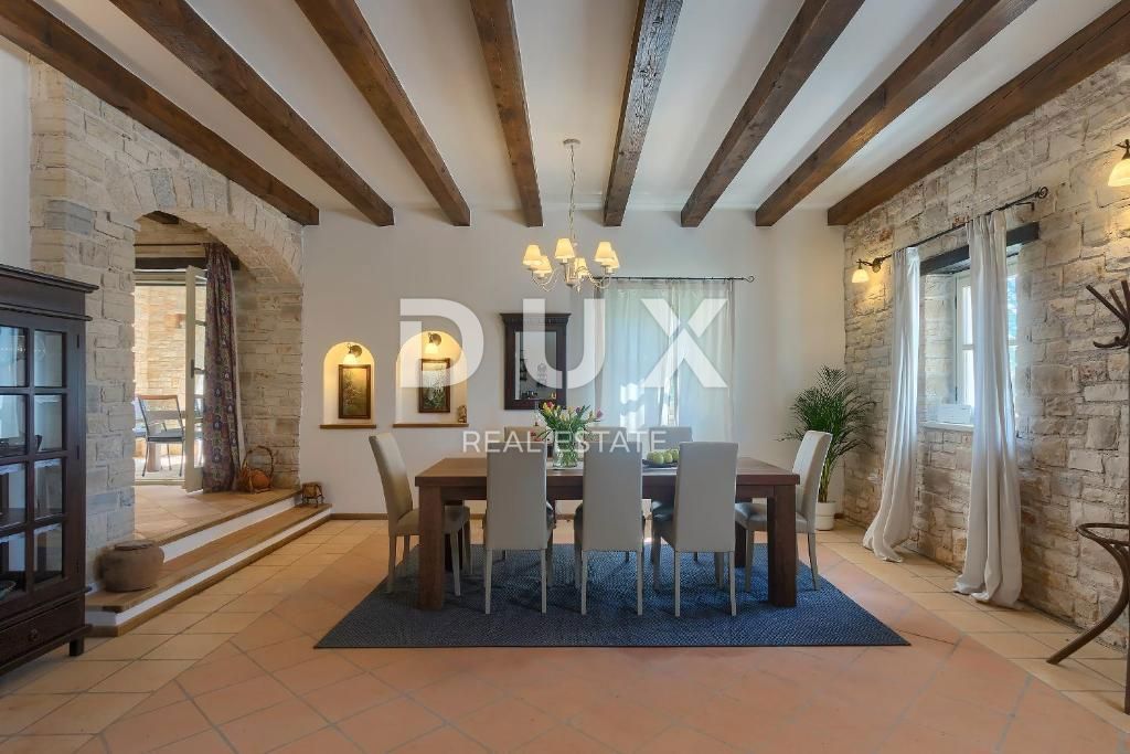 TINJAN - bellissima villa in pietra con piscina