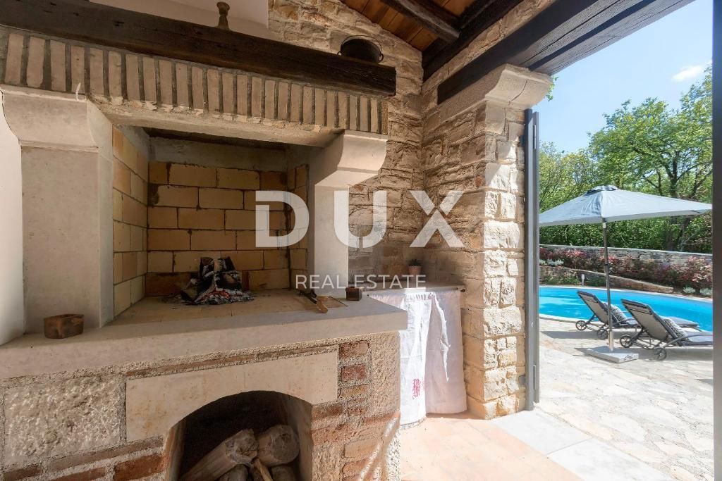 TINJAN - bellissima villa in pietra con piscina