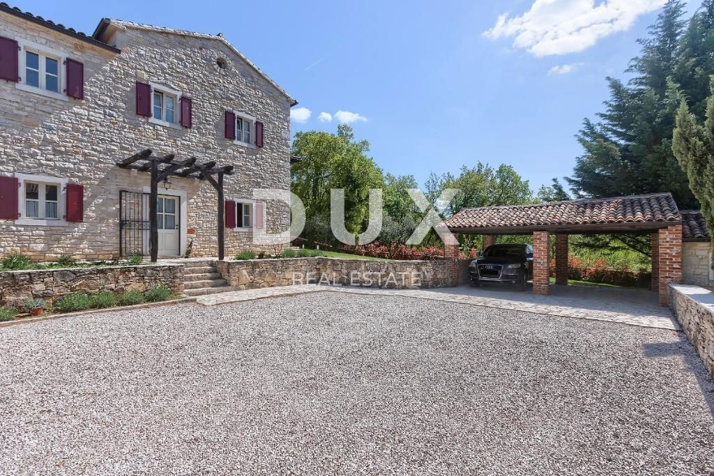 TINJAN - bellissima villa in pietra con piscina