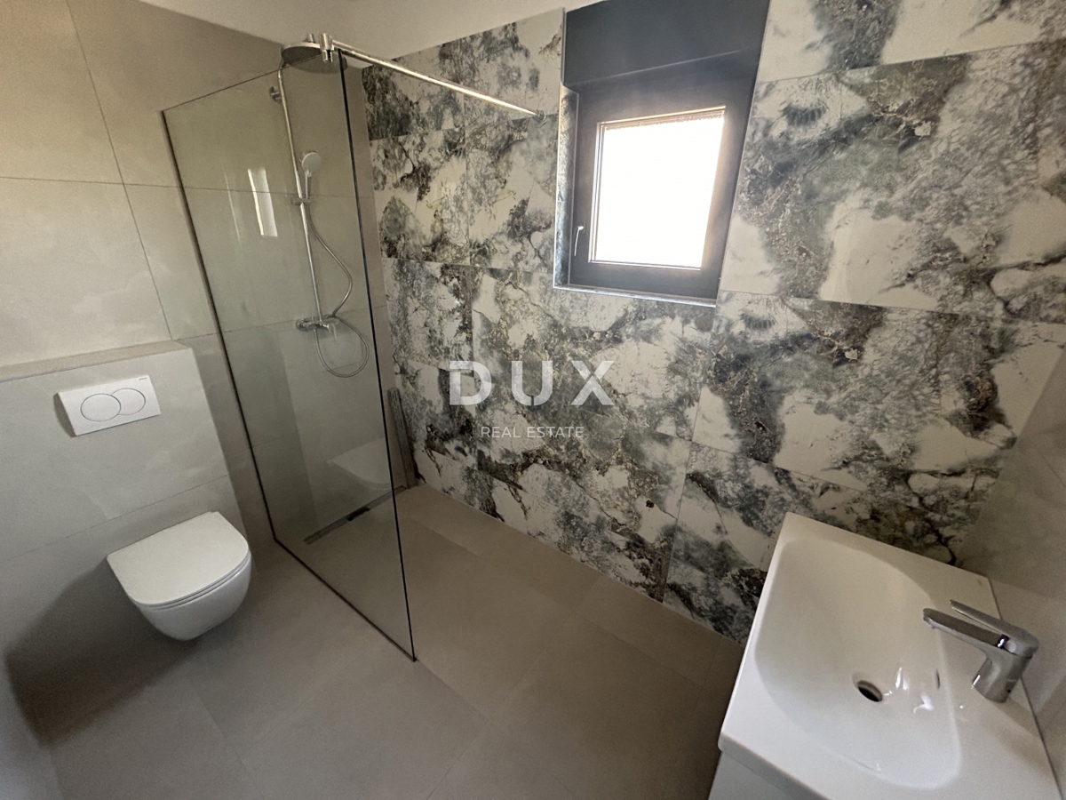 SEBENICO, TRIBUNJ – Appartamento con vista mare in un nuovo edificio! OCCASIONE!