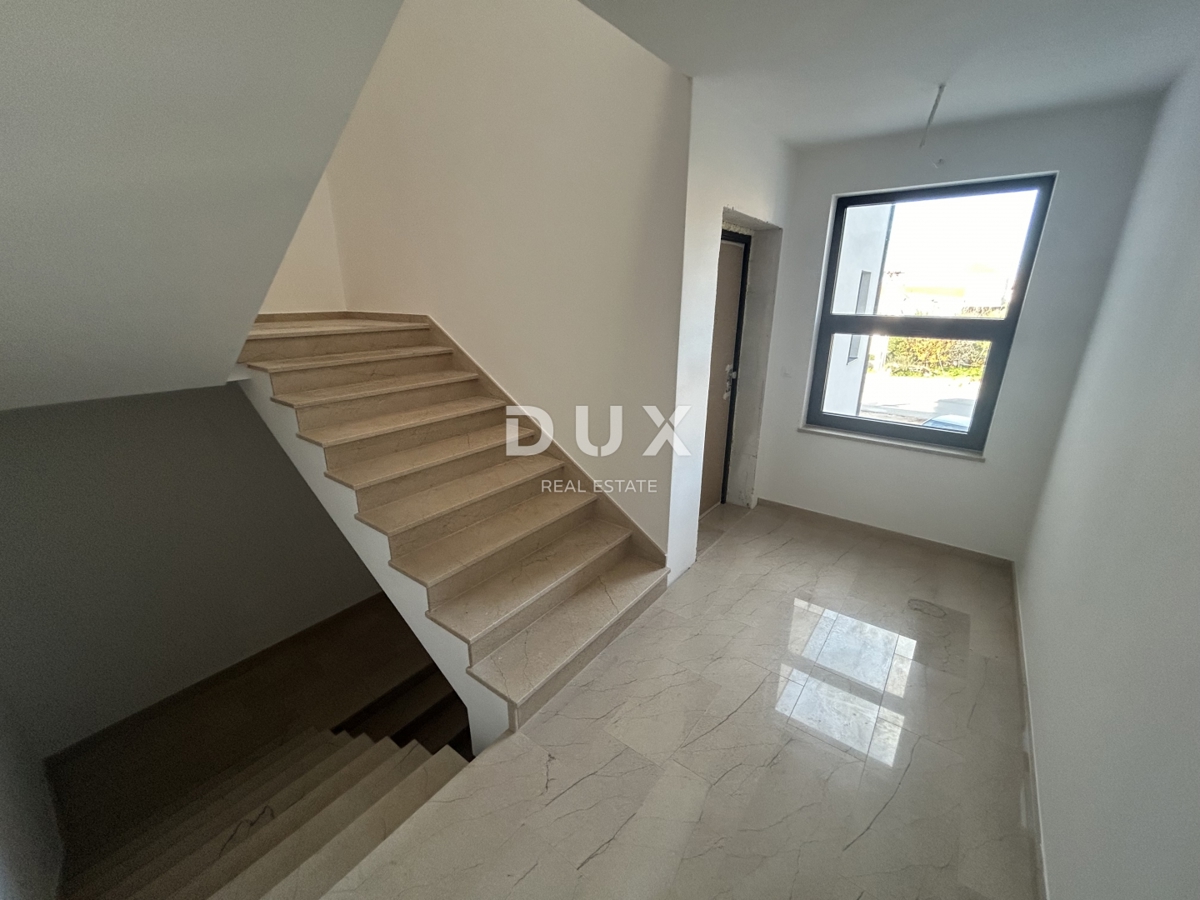 SEBENICO, TRIBUNJ – Appartamento con vista mare in un nuovo edificio! OCCASIONE!