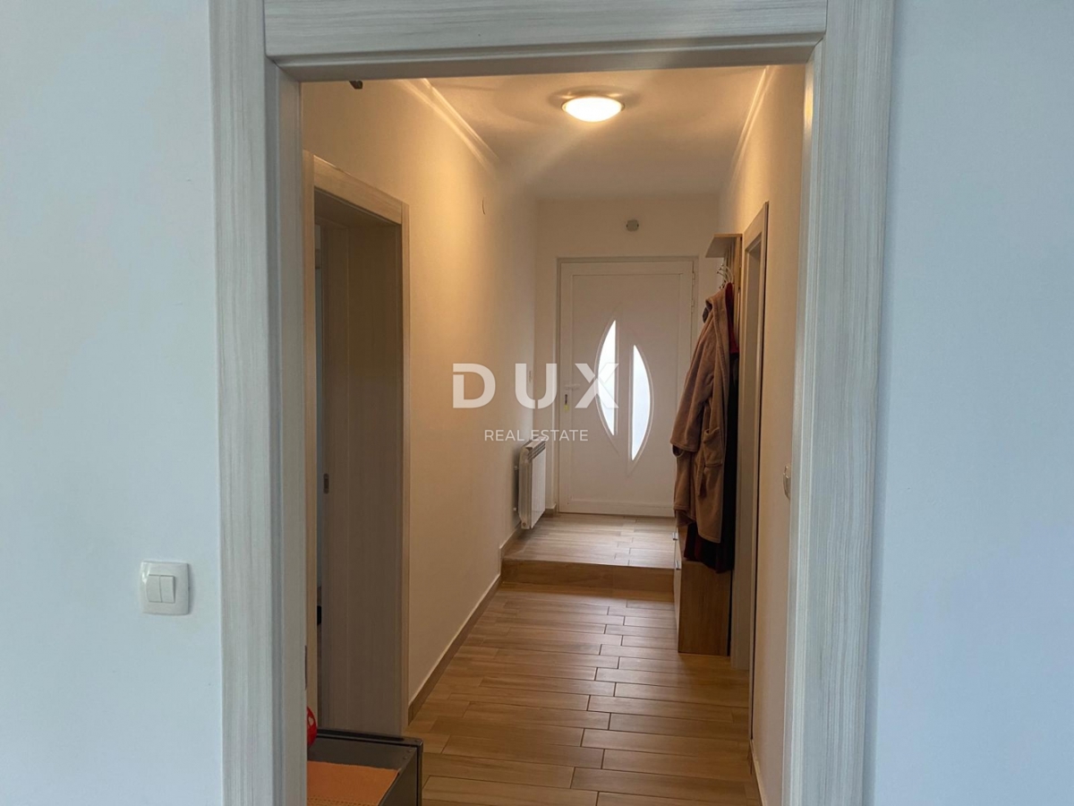 OPATIJA, VEPRINAC - appartamento 2 camere da letto + soggiorno, 82 m2 al piano terra con piscina e vista mare + giardino! OCCASIONE!