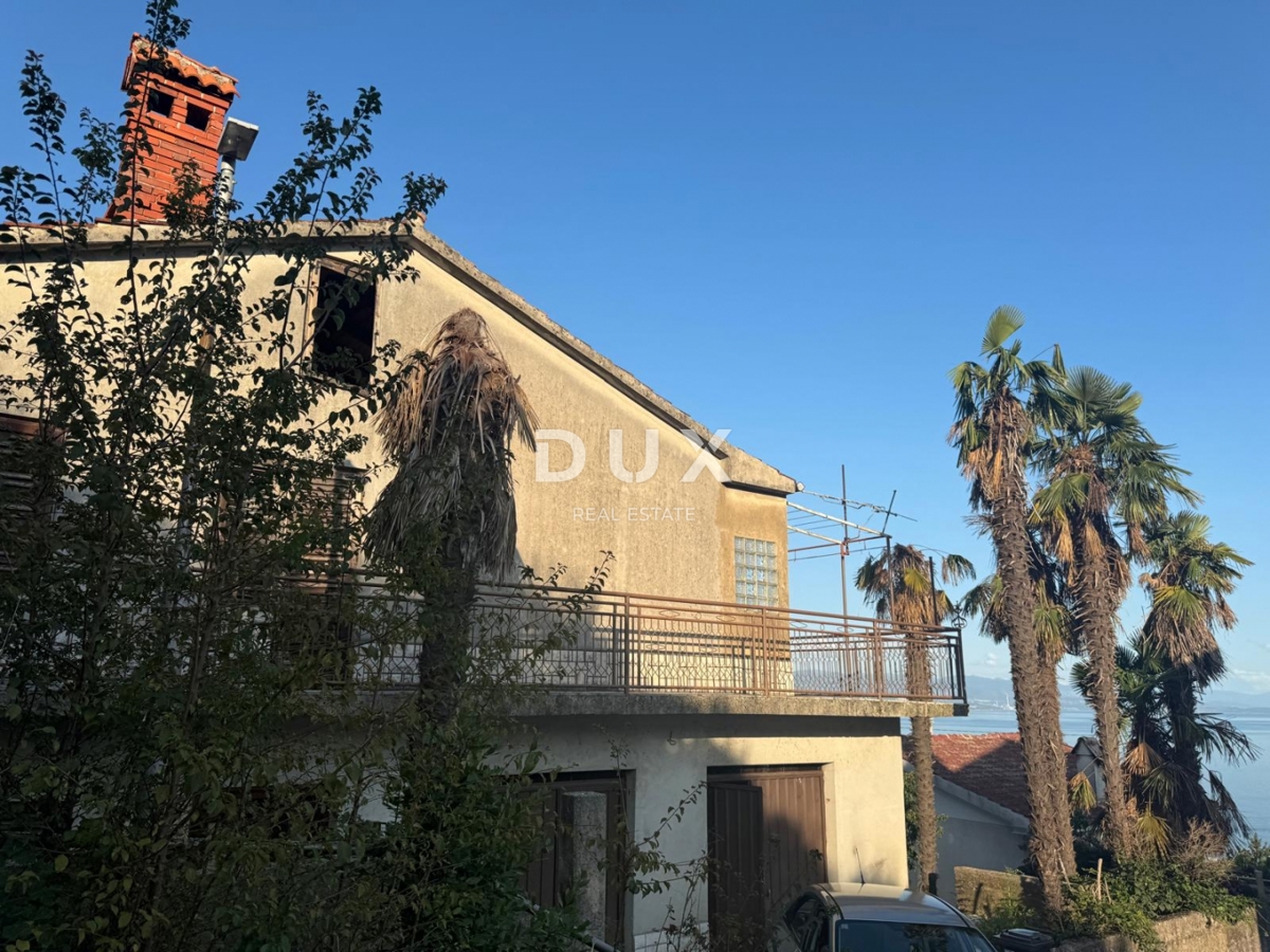 ABBAZIA, CENTRO - casa indipendente con vista mare aperta e parcheggio sopra il centro