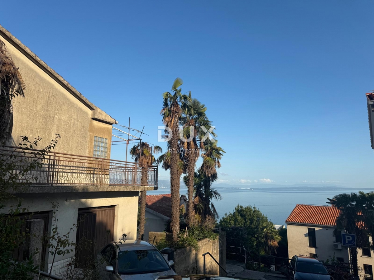 ABBAZIA, CENTRO - casa indipendente con vista mare aperta e parcheggio sopra il centro