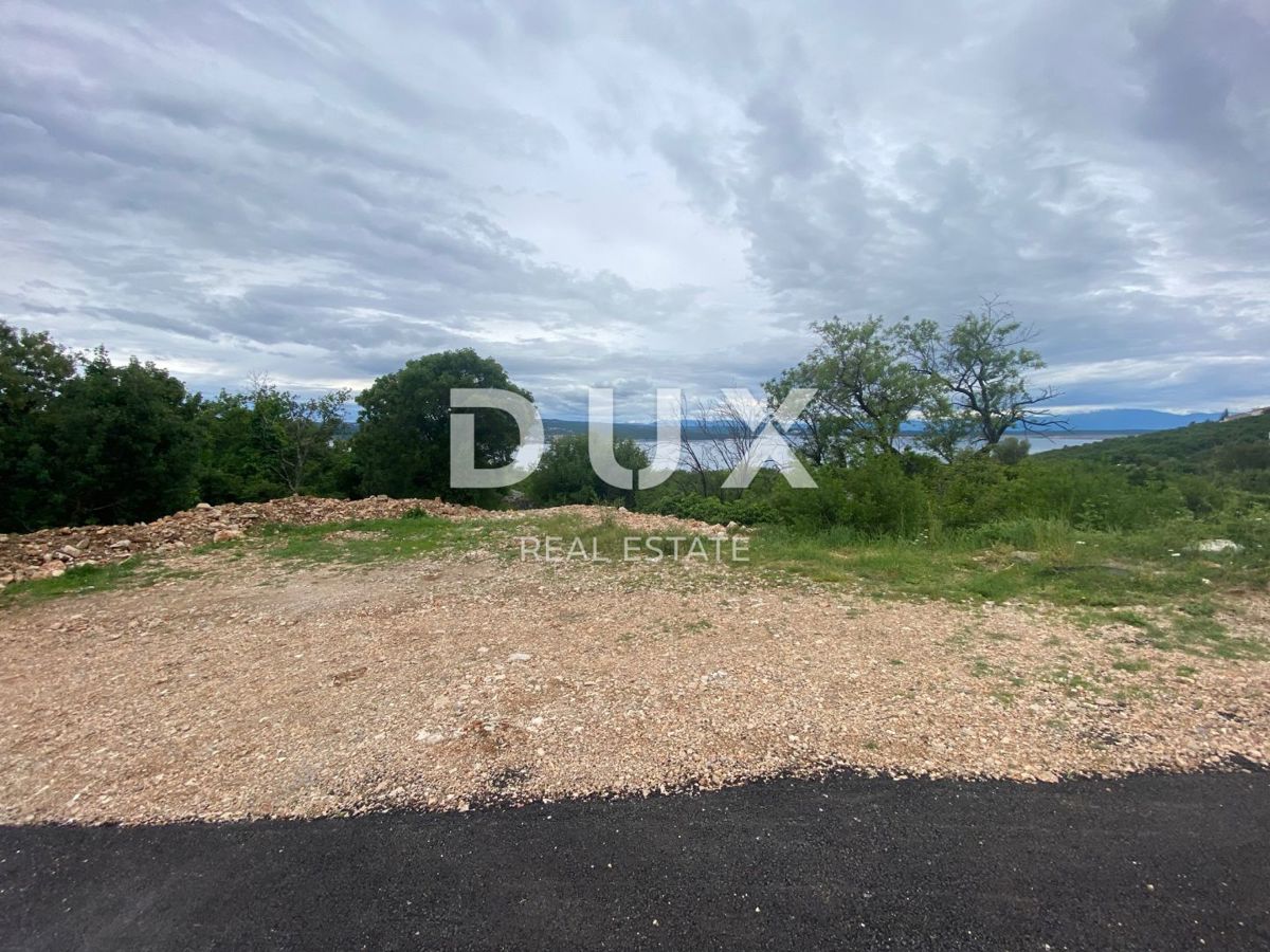 CRIKVENICA - terreno edificabile di 536 m2 con vista mare! OCCASIONE!