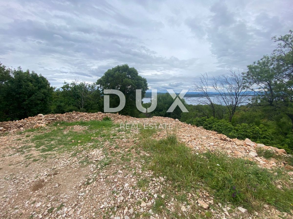 CRIKVENICA - terreno edificabile di 536 m2 con vista mare! OCCASIONE!