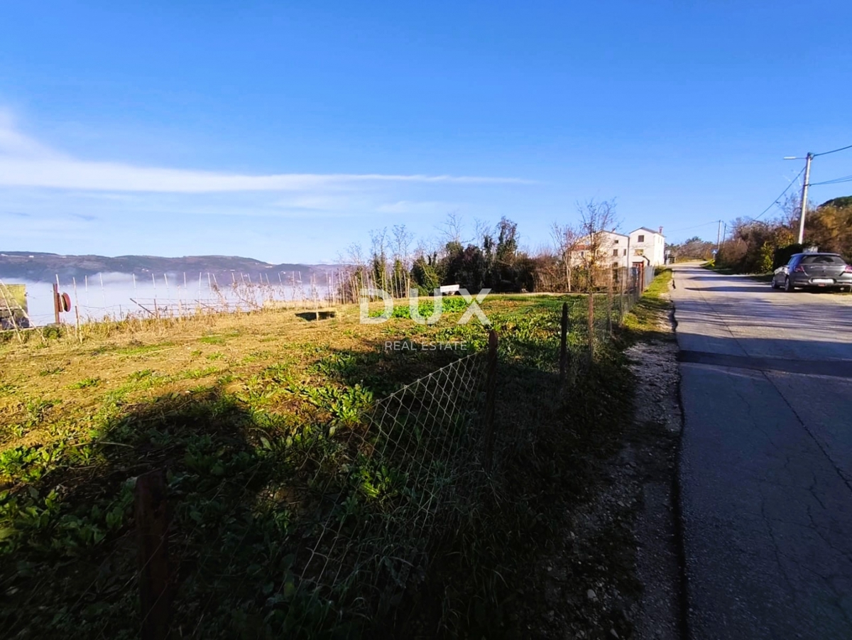 Terreno Brkač, Motovun, 697m2