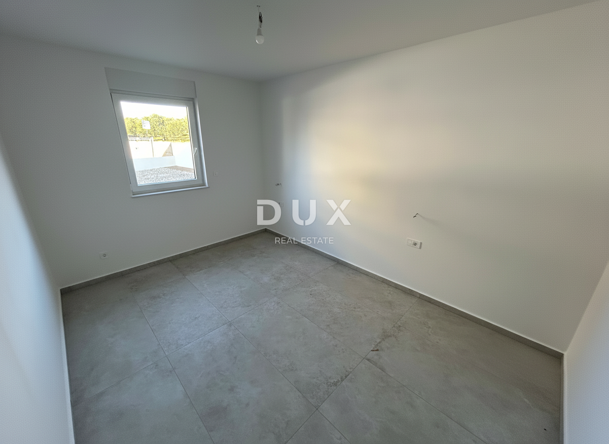 ŠIBENIK, TRIBUNJ - Appartamento al piano terra di un edificio di nuova costruzione di qualità