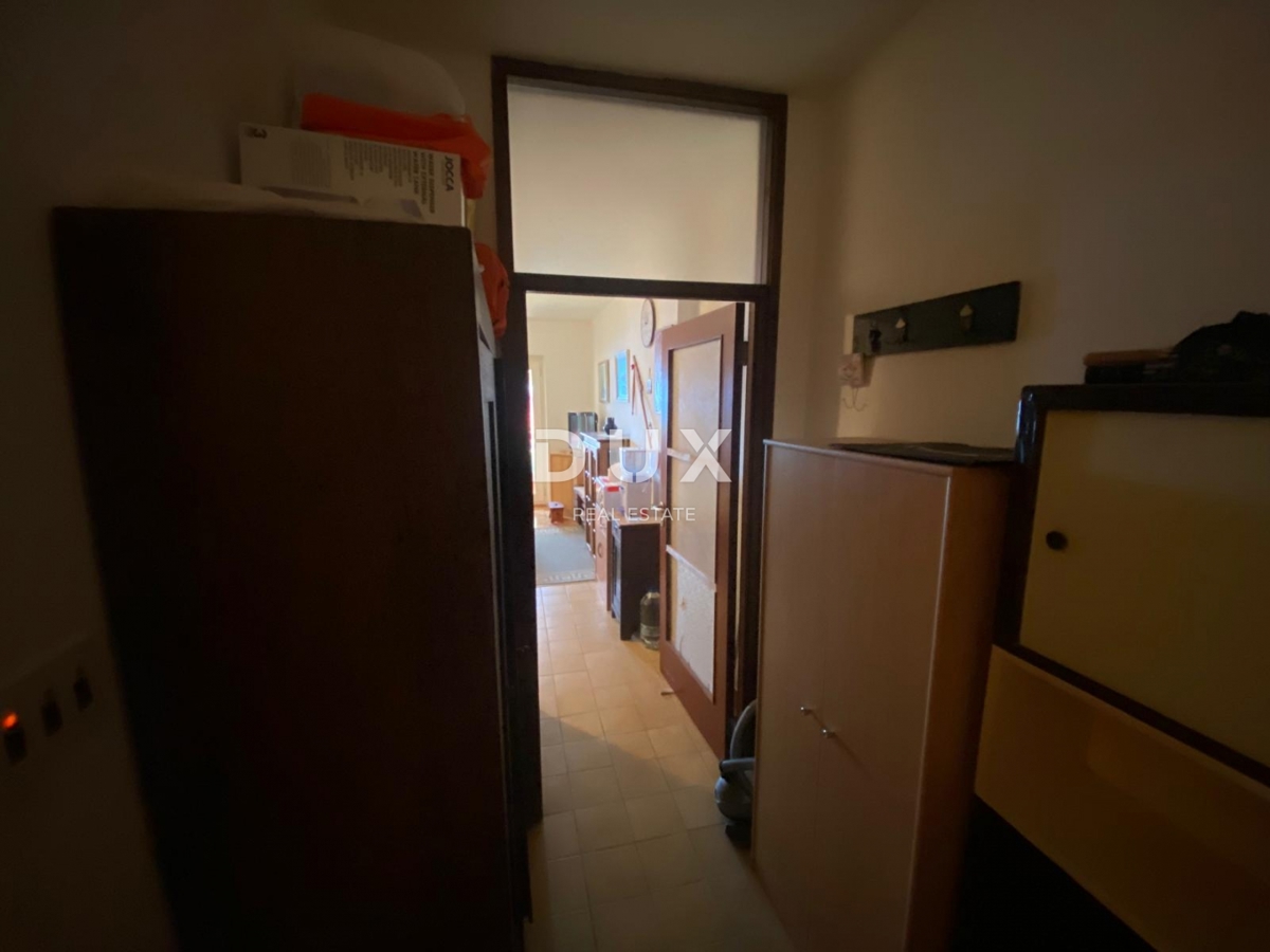 NOVI VINODOLSKI - appartamento di 30 m2 con vista panoramica sul mare! OCCASIONE!