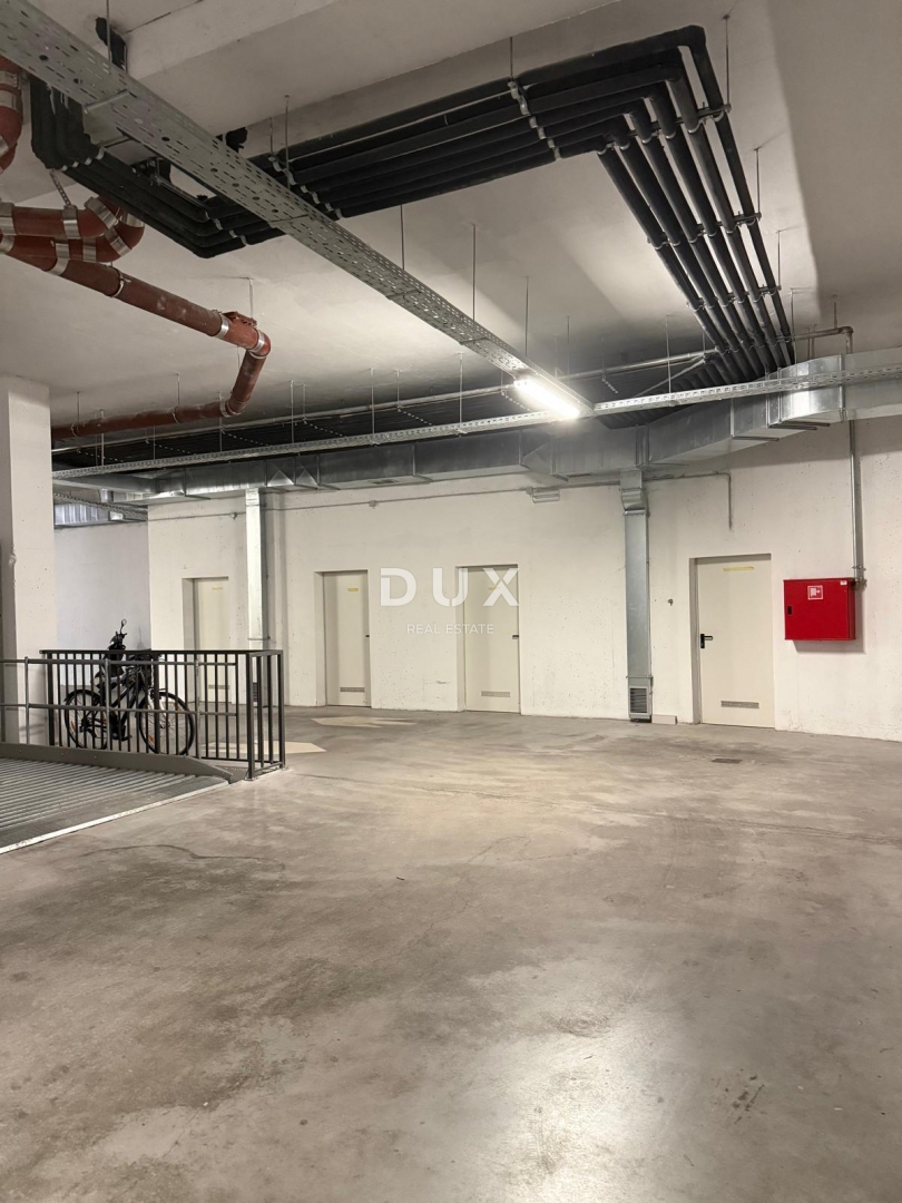 ISTRIA, POLA - Appartamento con vista mare e garage in posizione unica!