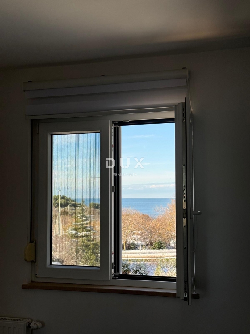 ISTRIA, POLA - Appartamento con vista mare e garage in posizione unica!