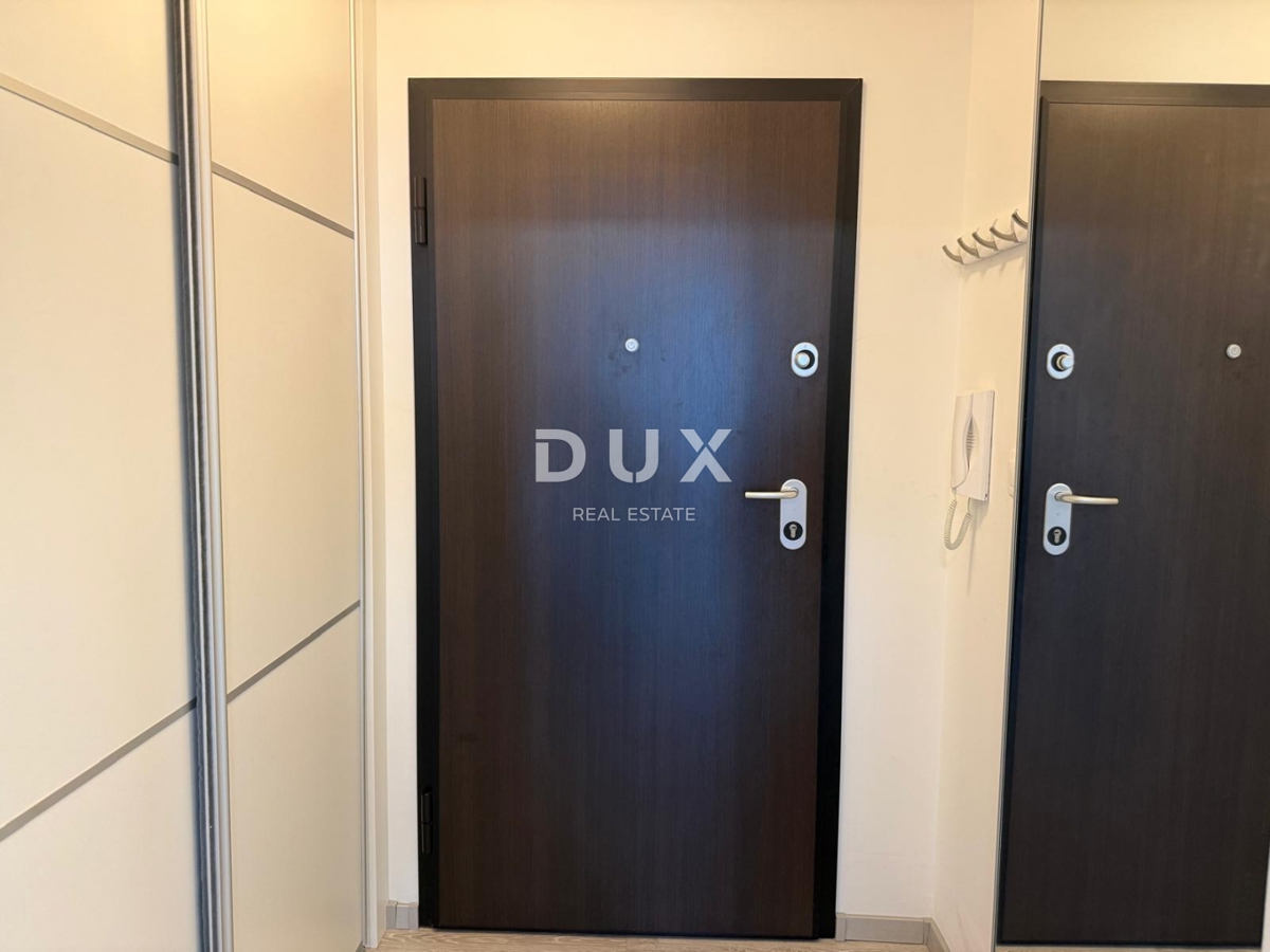 ISTRIA, POLA - Appartamento con vista mare e garage in posizione unica!