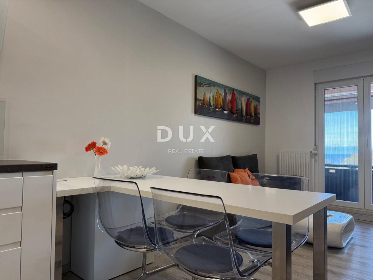 ISTRIA, POLA - Appartamento con vista mare e garage in posizione unica!