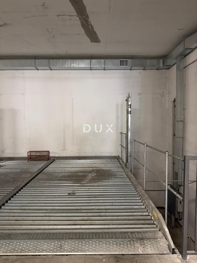 ISTRIA, POLA - Appartamento con vista mare e garage in posizione unica!