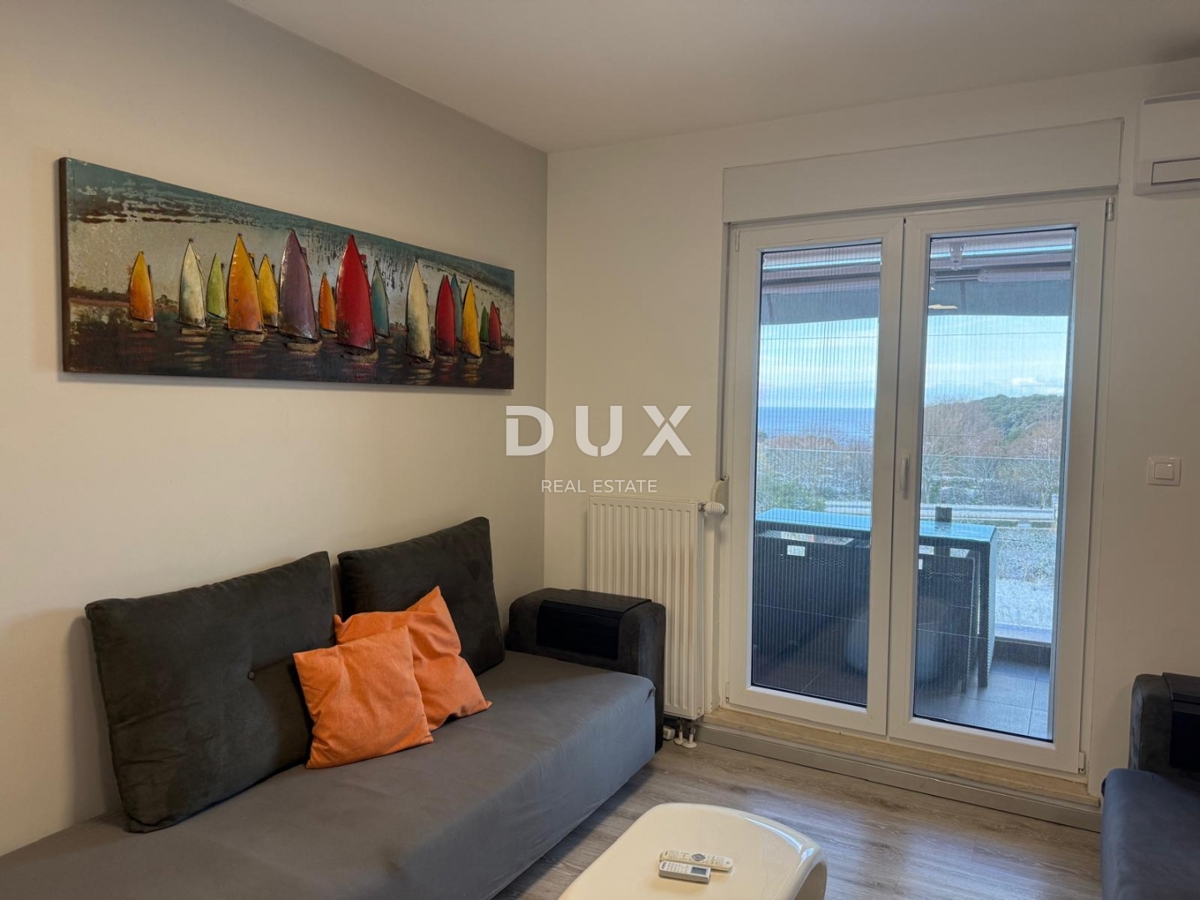 ISTRIA, POLA - Appartamento con vista mare e garage in posizione unica!