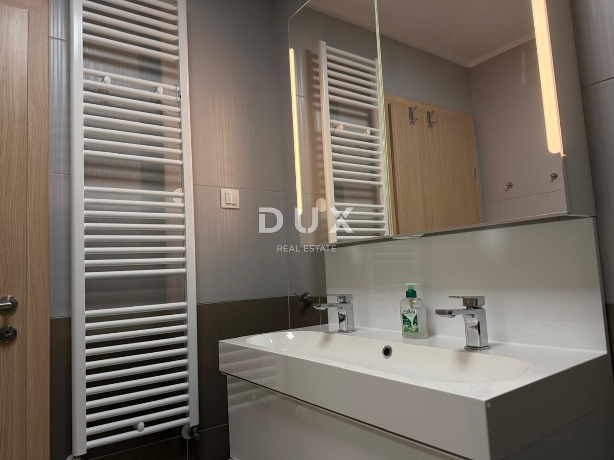 ISTRIA, POLA - Appartamento con vista mare e garage in posizione unica!