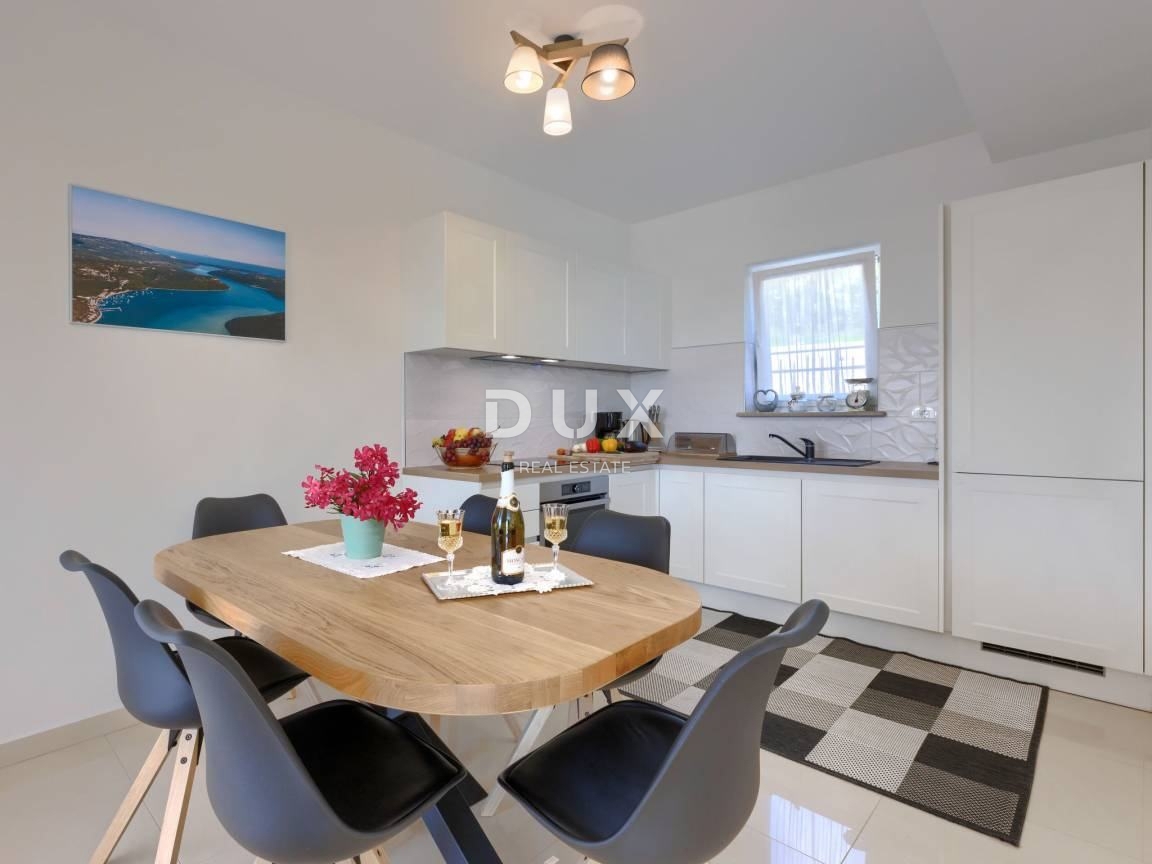 ISTRIA, TRGET - Casa familiare con vista mare