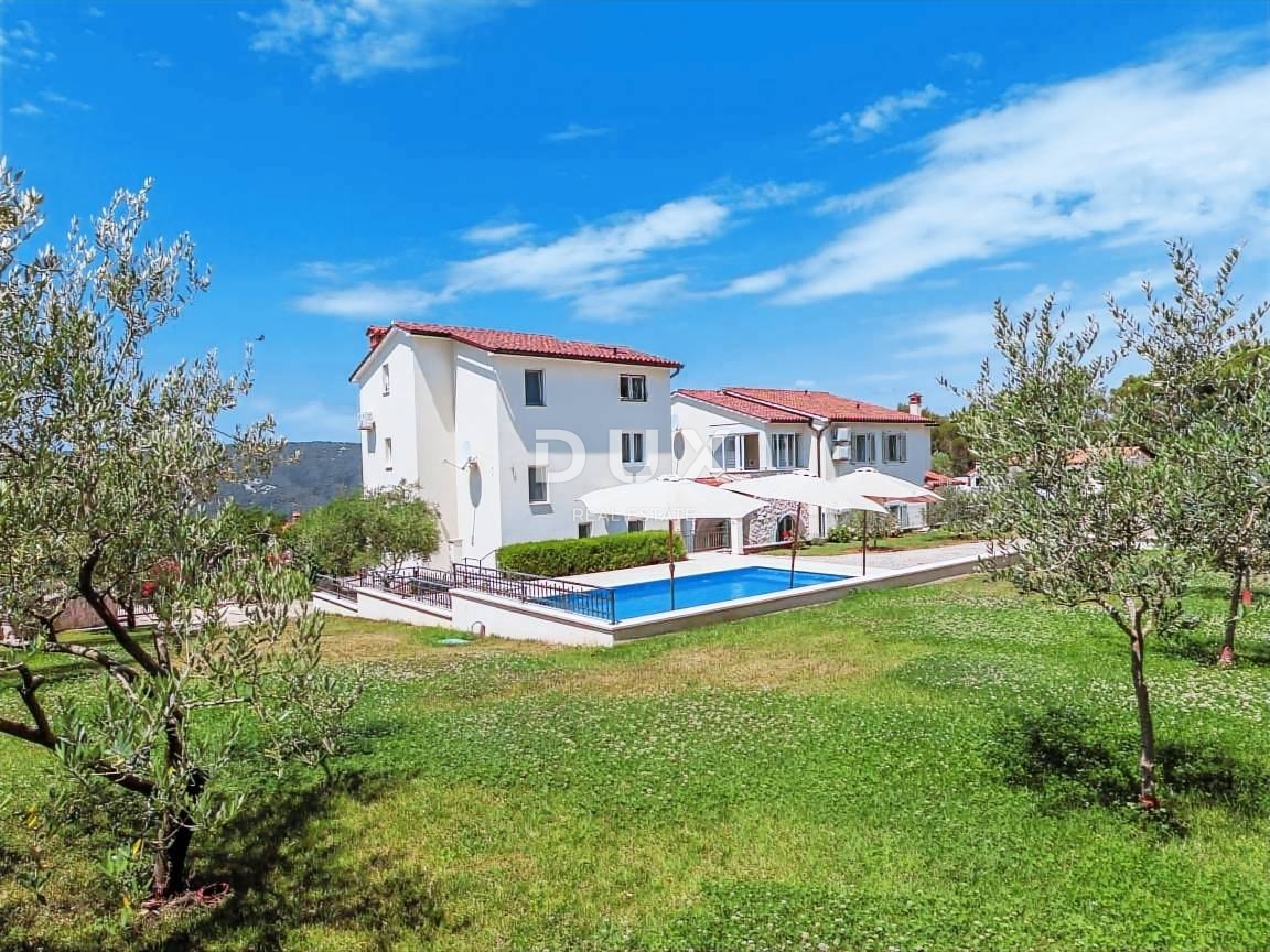 ISTRIA, TRGET - Casa familiare con vista mare