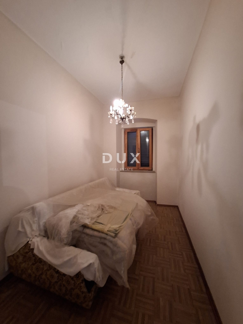 ISTRIA, BALE - Casa in centro con uffici