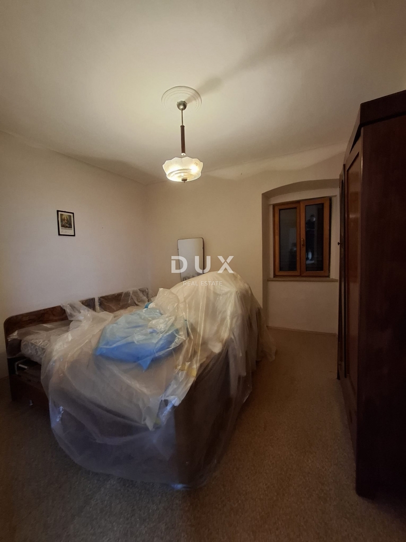 ISTRIA, BALE - Casa in centro con uffici