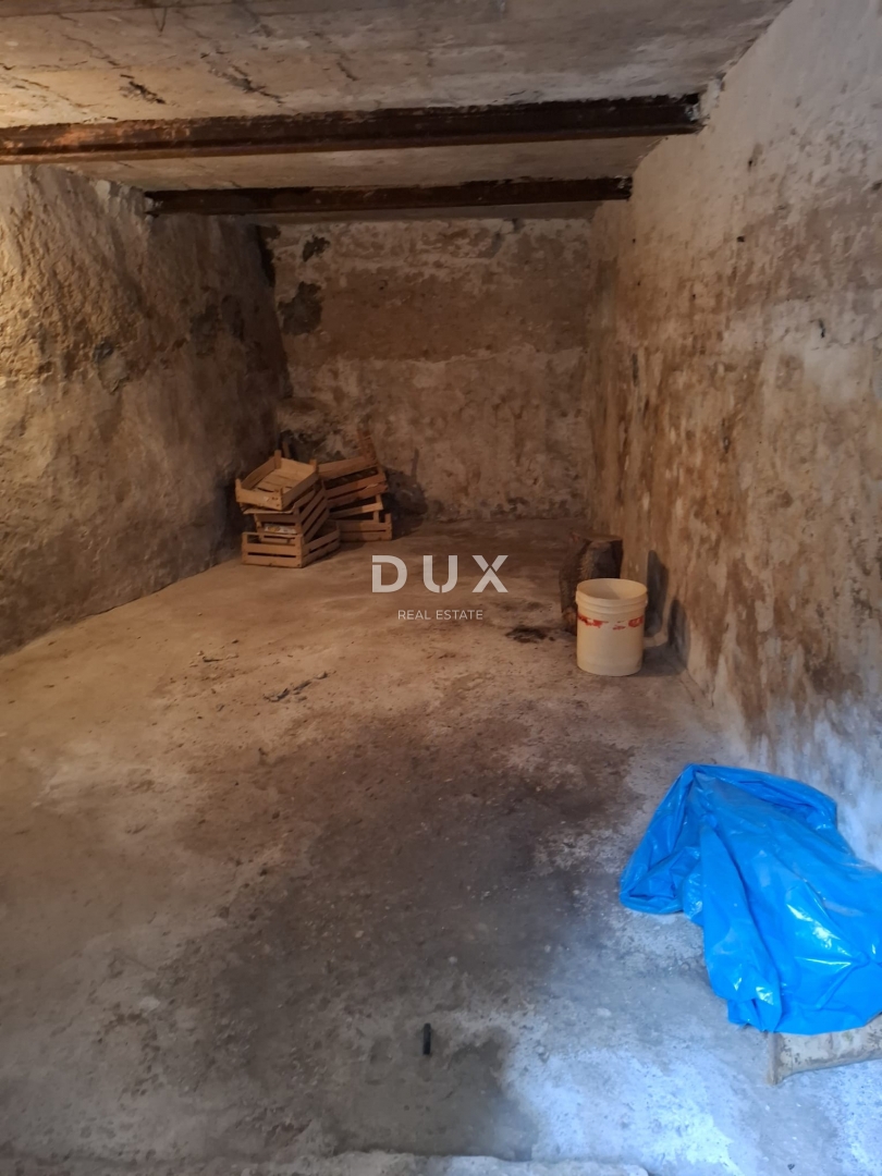 ISTRIA, BALE - Casa in centro con uffici