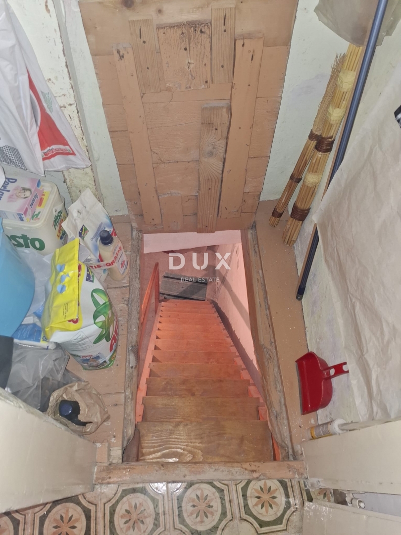 ISTRIA, BALE - Casa in centro con uffici