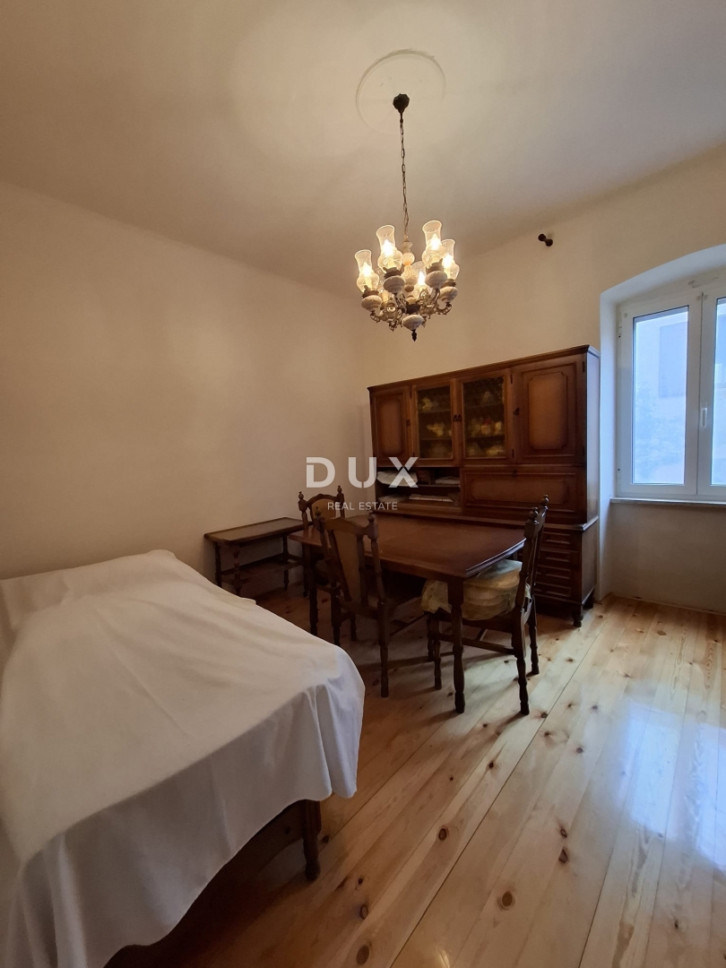 ISTRIA, BALE - Casa in centro con uffici