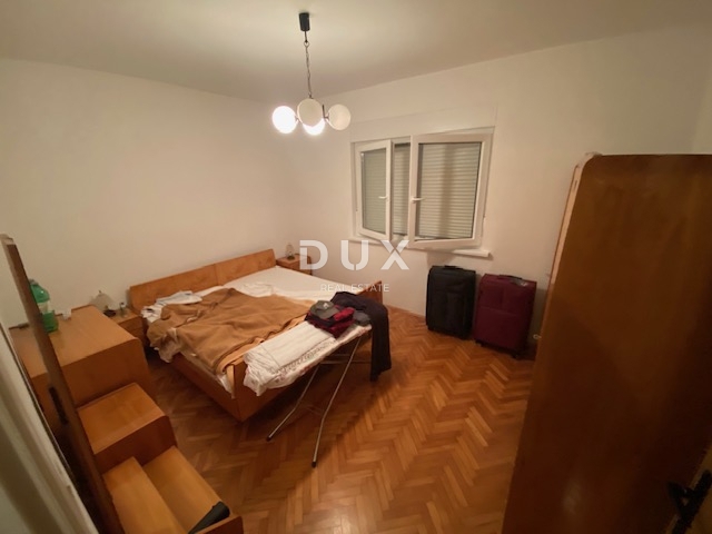 RIJEKA, DRAŽICE, CENTRO - casa indipendente con due appartamenti separati in ottima posizione + 2.200 m2 di TERRENO EDIFICABILE! OCCASIONE!