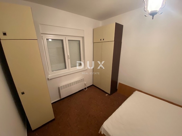 RIJEKA, DRAŽICE, CENTRO - casa indipendente con due appartamenti separati in ottima posizione + 2.200 m2 di TERRENO EDIFICABILE! OCCASIONE!