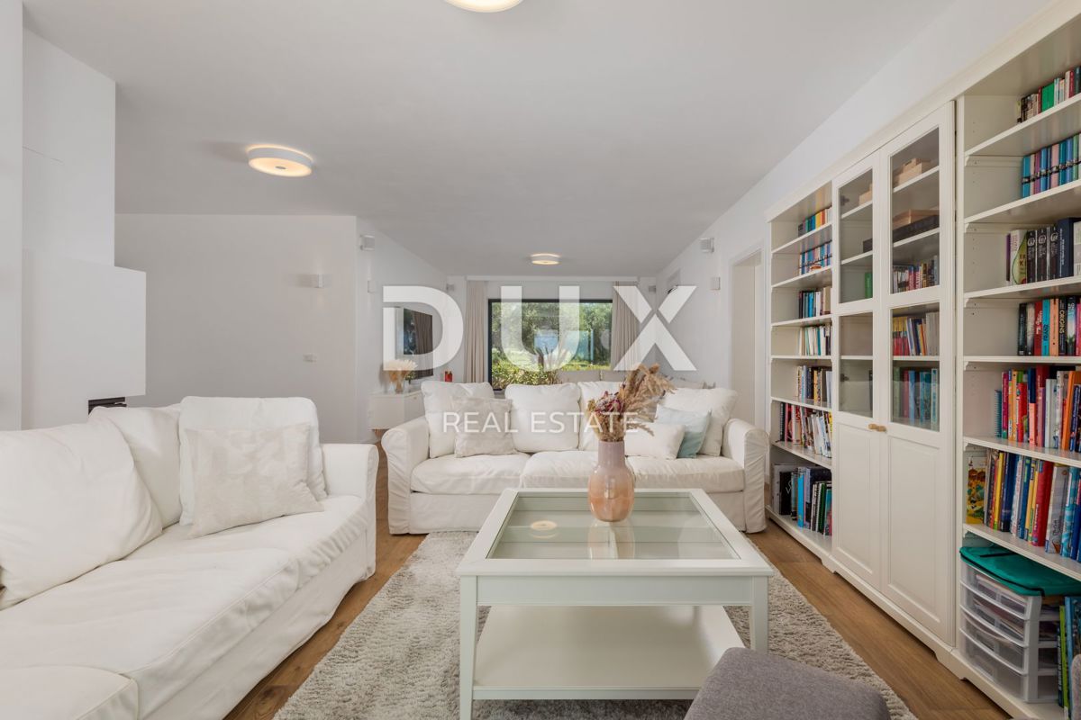 ISTRIA, PARENZO - Villa di lusso - posizione esclusiva, vista libera sul mare 