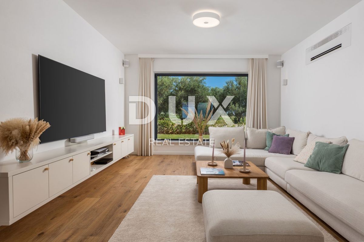 ISTRIA, PARENZO - Villa di lusso - posizione esclusiva, vista libera sul mare 