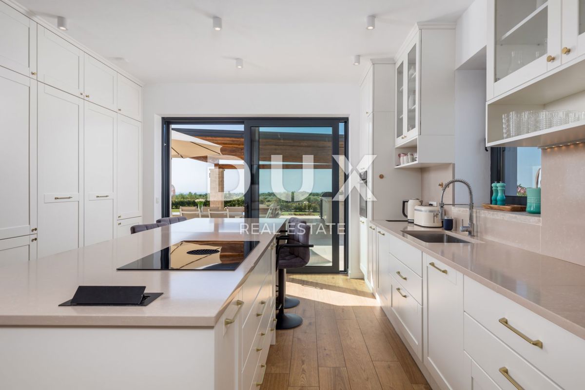 ISTRIA, PARENZO - Villa di lusso - posizione esclusiva, vista libera sul mare 