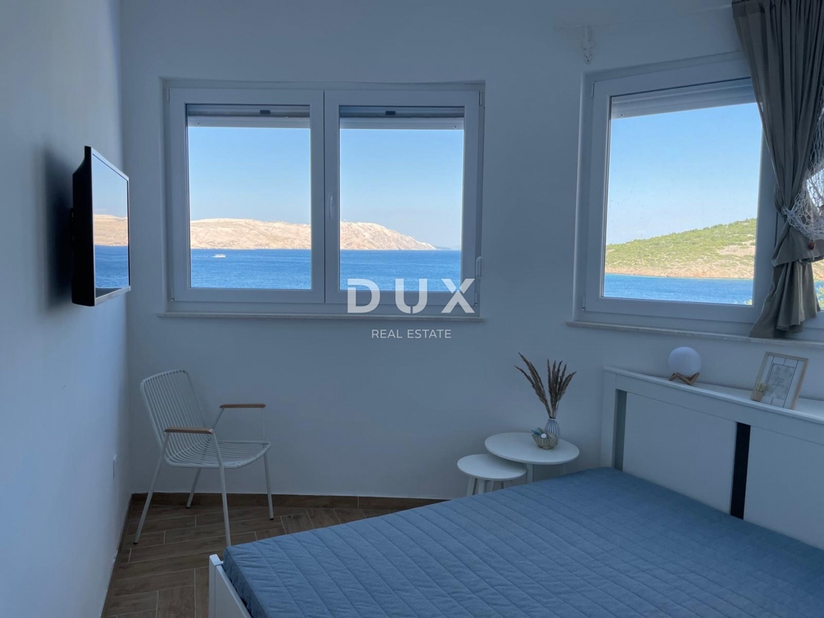 SENJ, DINTORNI – appartamento in prima fila sul mare