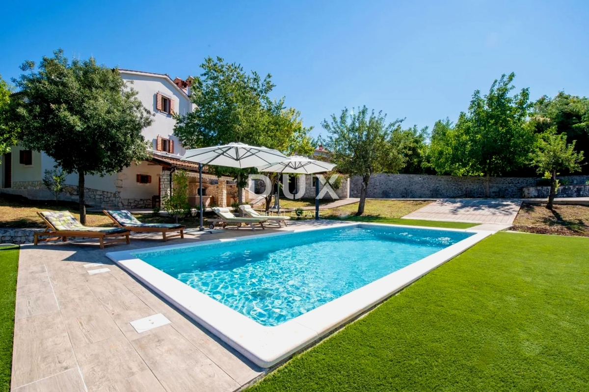 ISTRIA, LABIN - Casa in pietra con piscina