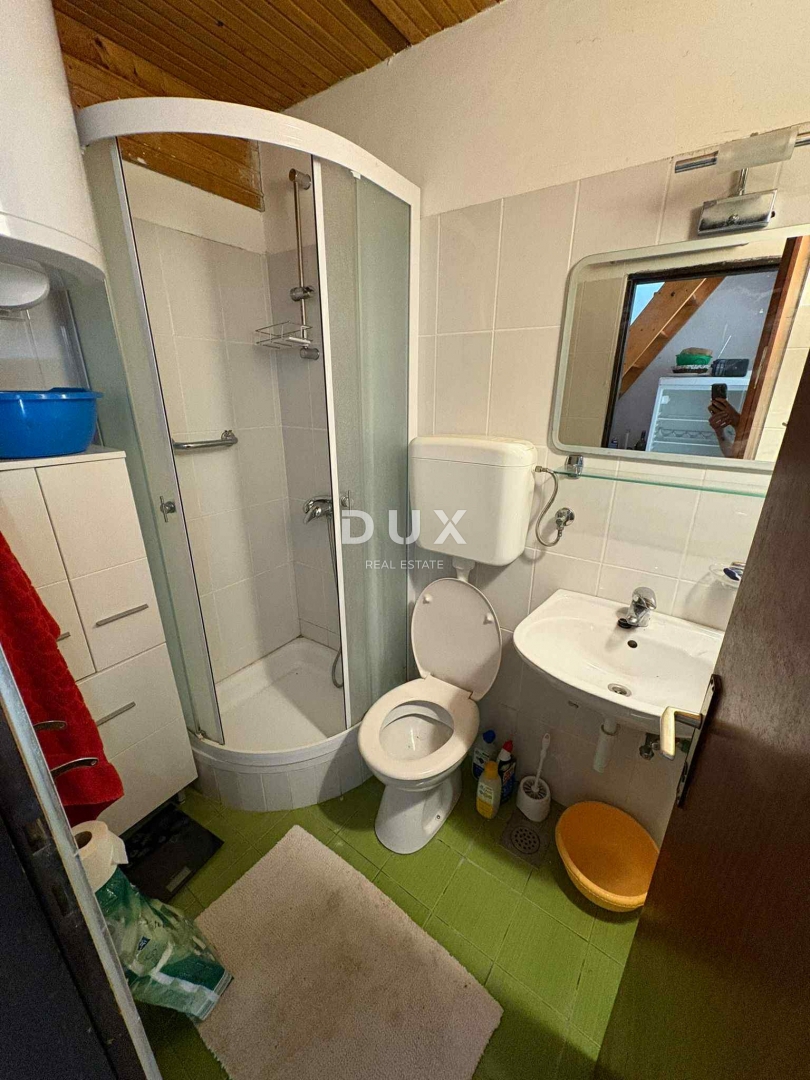 ISOLA DI RAB, BANJOL - Casa a schiera in pietra con vista panoramica