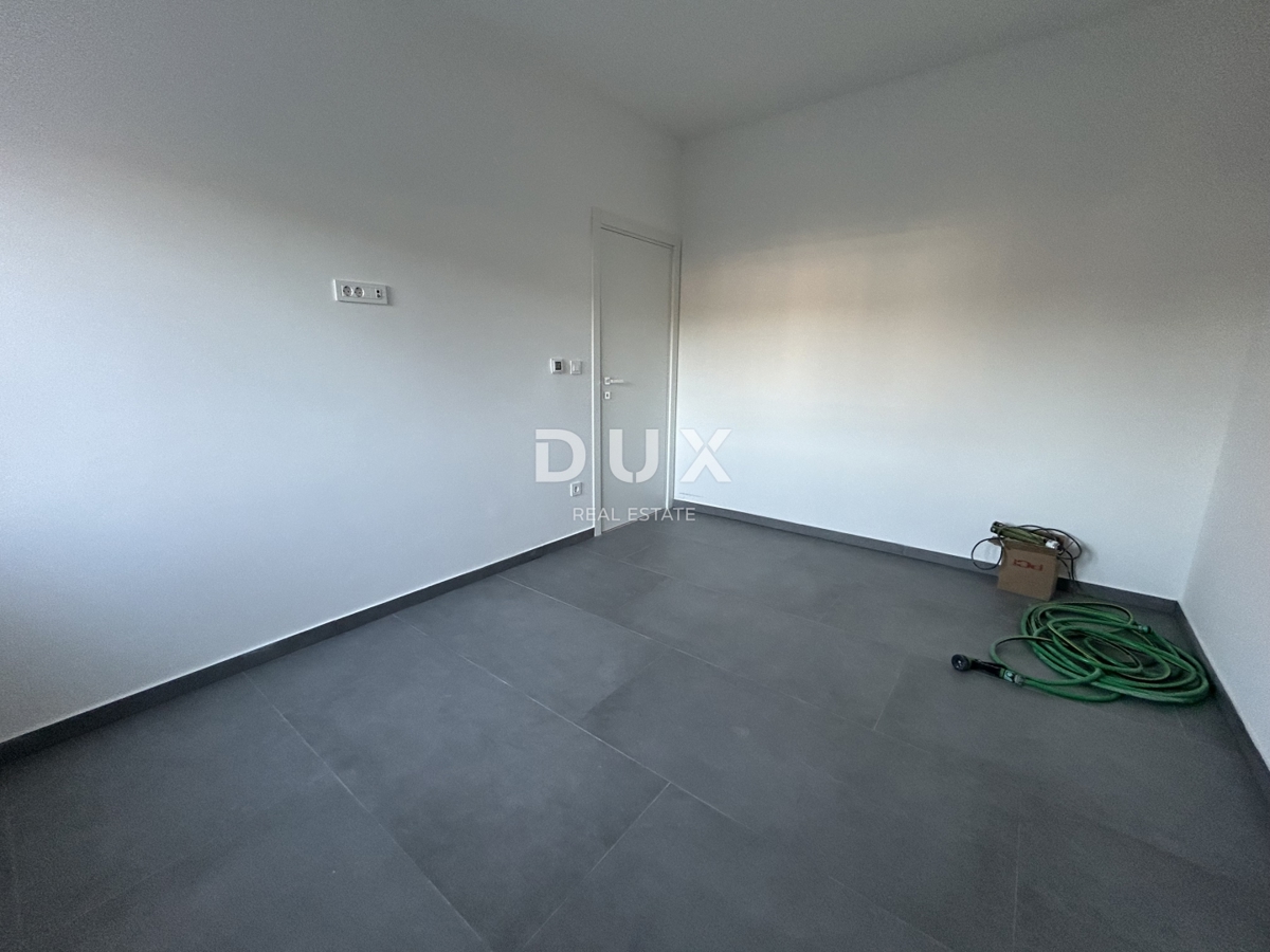 MURTER, JEZERA – Appartamento con giardino al piano terra di un nuovo edificio