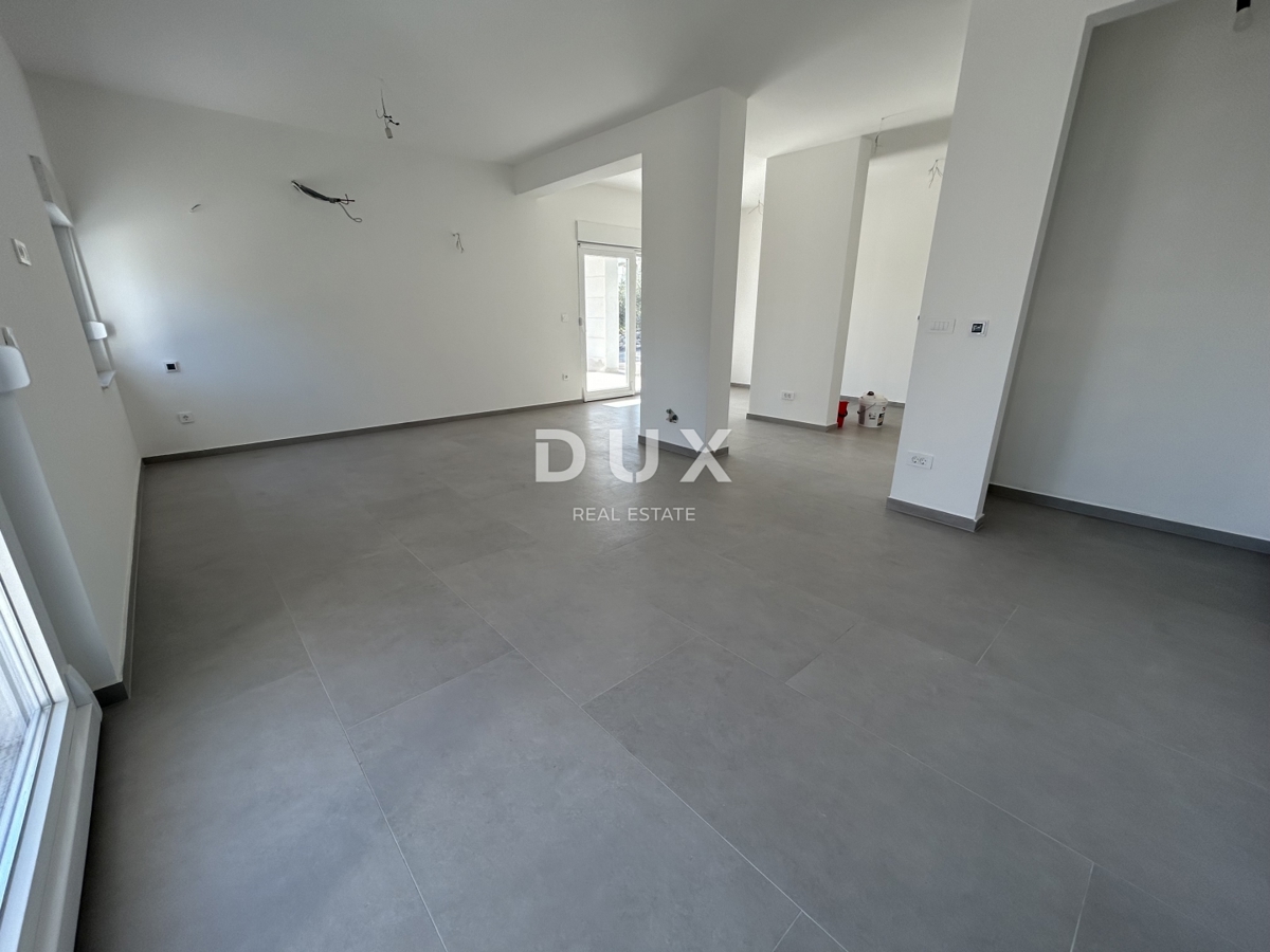 MURTER, JEZERA – Appartamento con giardino al piano terra di un nuovo edificio