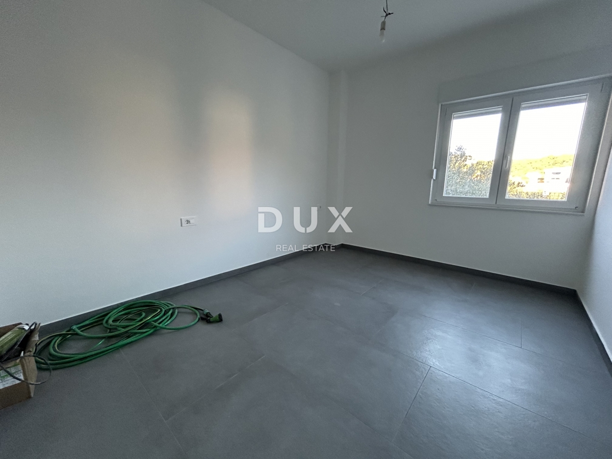 MURTER, JEZERA – Appartamento con giardino al piano terra di un nuovo edificio