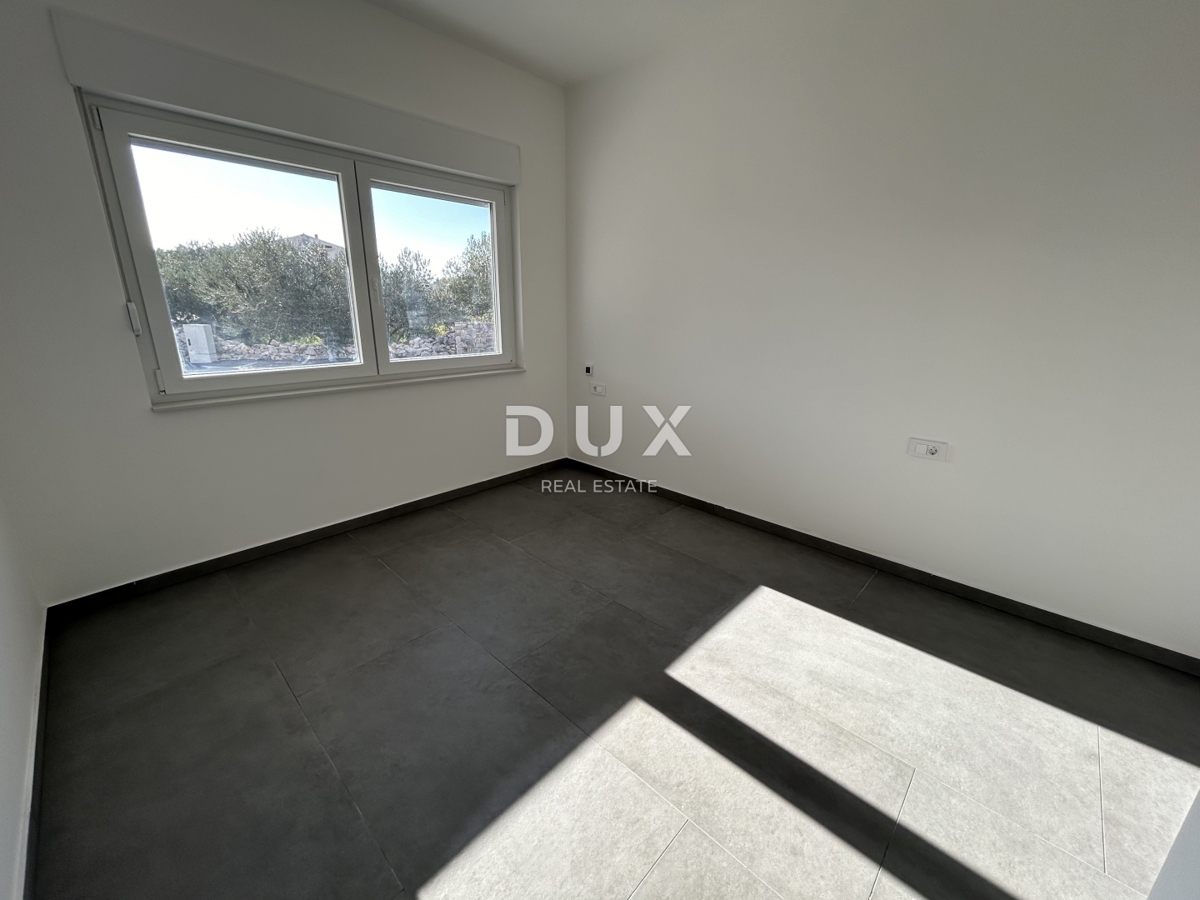 MURTER, JEZERA – Appartamento con giardino al piano terra di un nuovo edificio